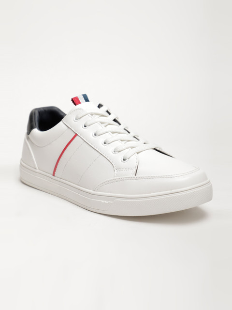 

LOCOMOTIVE Men White Sneakers