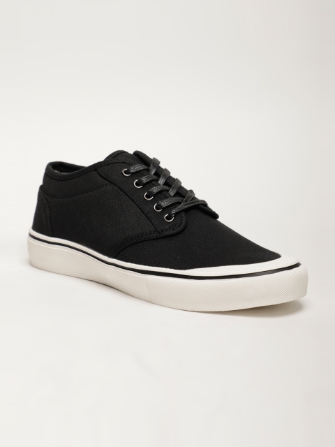 

LOCOMOTIVE Men Black Sneakers