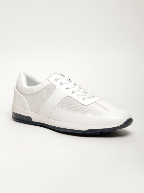 

LOCOMOTIVE Men White Sneakers