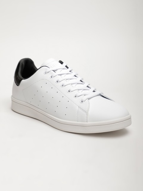 

LOCOMOTIVE Men White Sneakers