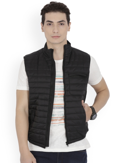 

Richlook Men Black Solid Lightweight Puffer Jacket