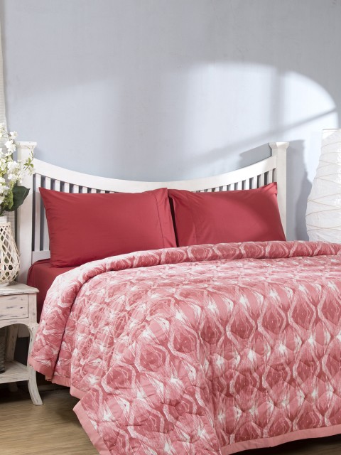 

MASPAR Red Abstract AC Room 120 GSM Double Bed Quilt