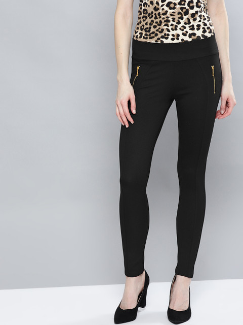 

Harpa Women Black Solid Treggings