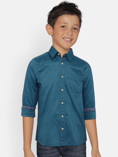 

Pepe Jeans Boys Teal Regular Fit Solid Casual Shirt