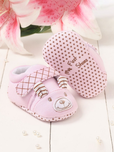 

Walktrendy Girls Pink Printed Booties