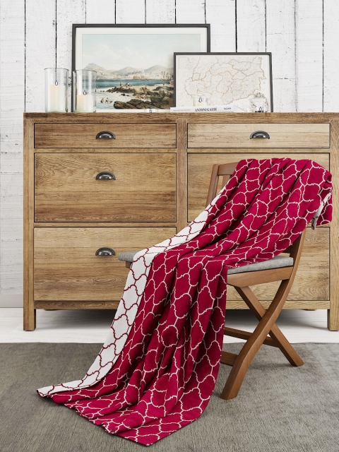 

Pluchi Red Ethnic Motifs AC Room 400 GSM Single Bed Blanket
