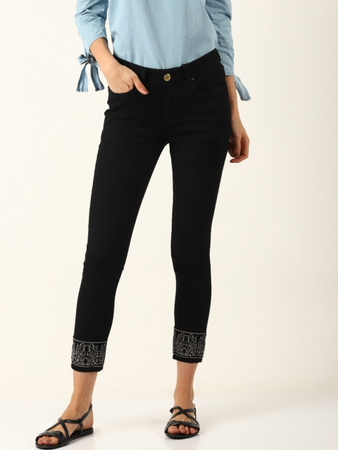 

Blue Saint Women Black Skinny Fit Mid-Rise Clean Look Stretchable Jeans
