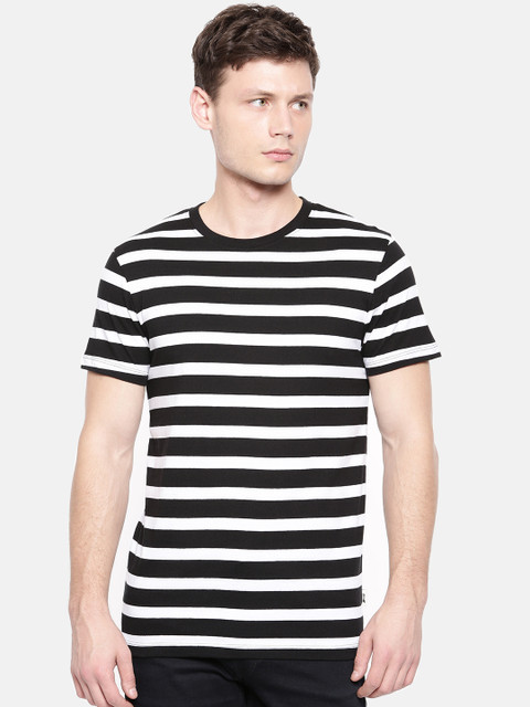 

Jack Jones Men Black White Striped Round Neck Pure Cotton T-shirt
