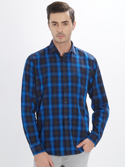 

Easies Men Navy Blue & Brown Slim Fit Checked Casual Shirt