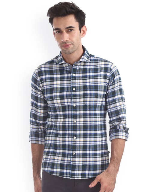 

Nautica Men White & Blue Regular Fit Checked Casual Shirt