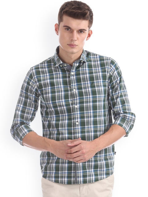 

Nautica Men Green & White Regular Fit Checked Casual Shirt