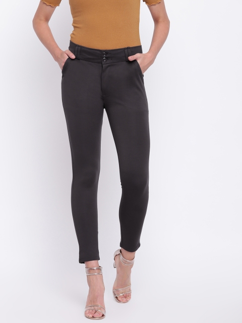 

Purple Feather Women Grey Skinny Fit Solid Cropped Trousers