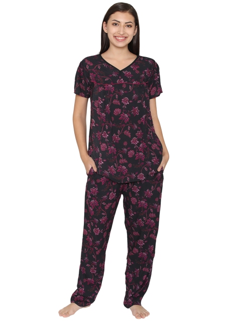 

Clovia Women Purple & Black Printed Maternity Lounge Set LS0349P13XL