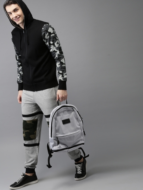 

HERE&NOW Men Black Solid Hooded Sweatshirt
