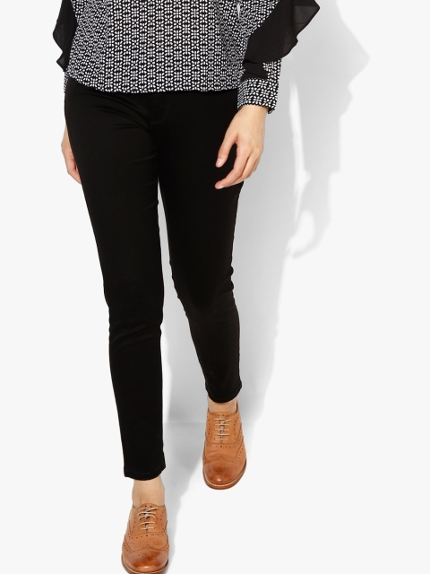 

Pepe Jeans Women Black Slim Fit Mid-Rise Clean Look Stretchable Jeans