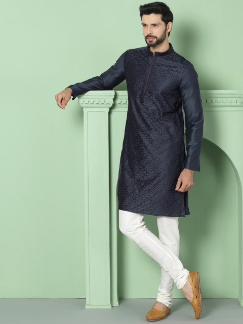 

House of Pataudi Men Navy Blue Woven Design Straight Kurta
