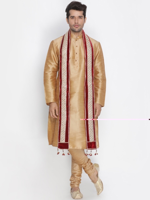 

VASTRAMAY Men Golden-Coloured & Maroon Solid Kurta & Churidar With Dupatta, Gold