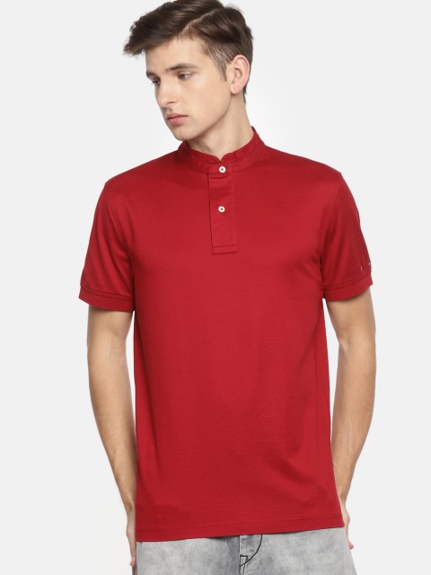 

Tommy Hilfiger Men Red Solid Mandarin Collar T-shirt