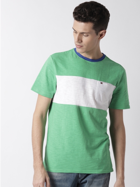 

Tommy Hilfiger Men Green & White Colourblocked Round Neck T-shirt