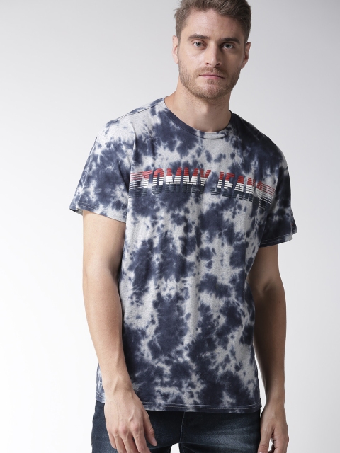 

Tommy Hilfiger Men Navy Blue & Grey Dyed Round Neck T-shirt