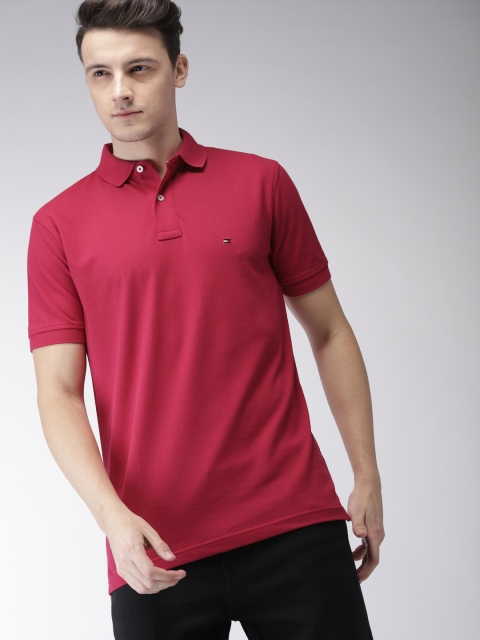 

Tommy Hilfiger Men Magenta Solid Polo Collar T-shirt