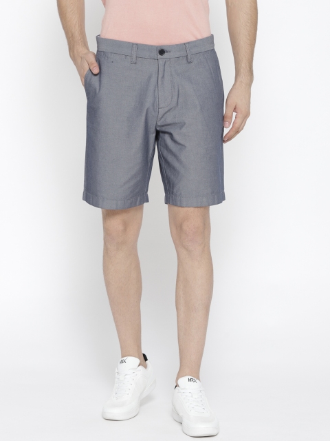 

Tommy Hilfiger Men Navy Blue Solid Chambray Shorts