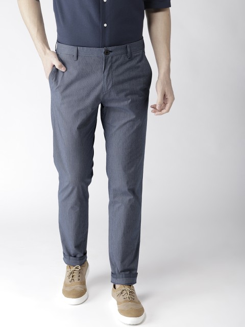 

Tommy Hilfiger Men Blue Regular Fit Striped Trousers