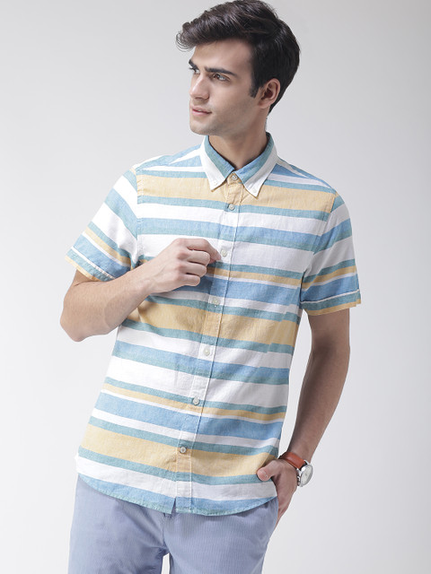 

Tommy Hilfiger Men Off-White & Blue Regular Fit Striped Casual Shirt