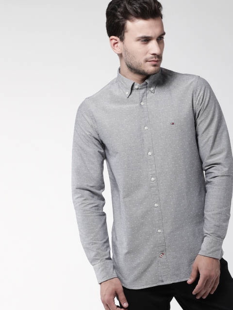 

Tommy Hilfiger Men Grey Slim Fit Solid Casual Shirt