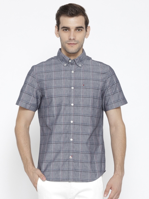 

Tommy Hilfiger Men Grey Slim Fit Checked Casual Shirt