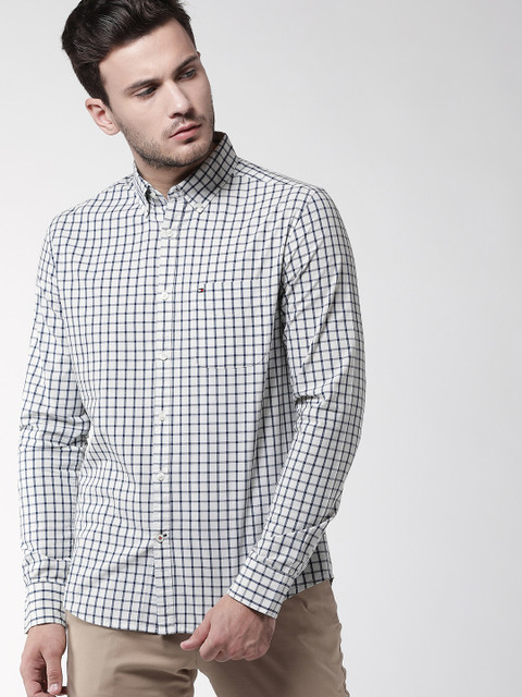 

Tommy Hilfiger Men White & Navy Blue Slim Fit Checked Casual Shirt