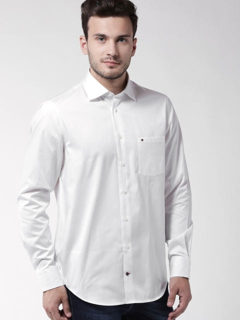 

Tommy Hilfiger Men White Regular Fit Solid Casual Shirt