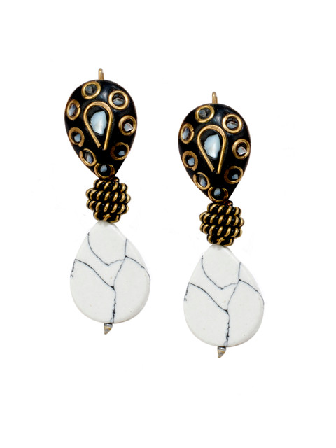 

Anetra White Teardrop Shaped Drop Earrings