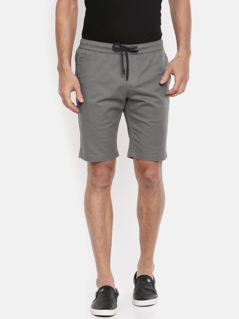 

The Indian Garage Co Men Grey Solid Slim Fit Chino Shorts