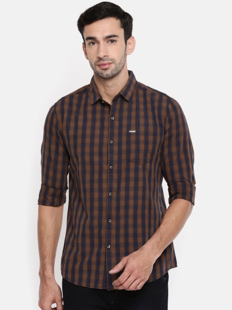 

The Indian Garage Co Men Brown & Navy Blue Regular Fit Checked Casual Shirt