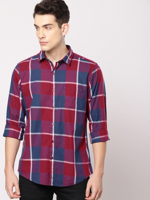 

ether Men Pink & Navy Blue Checked Casual Shirt