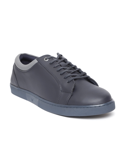 

Blackberrys Men Navy Blue Sneakers