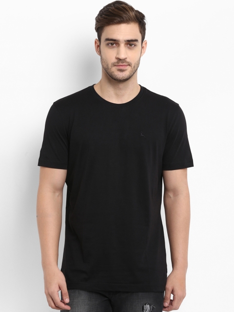 

Parx Men Black Solid Round Neck T-shirt