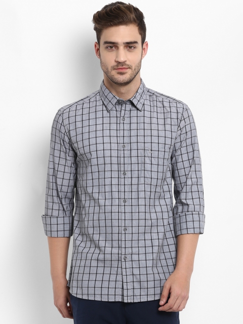 

Parx Men Grey & Black Slim Fit Checked Casual Shirt