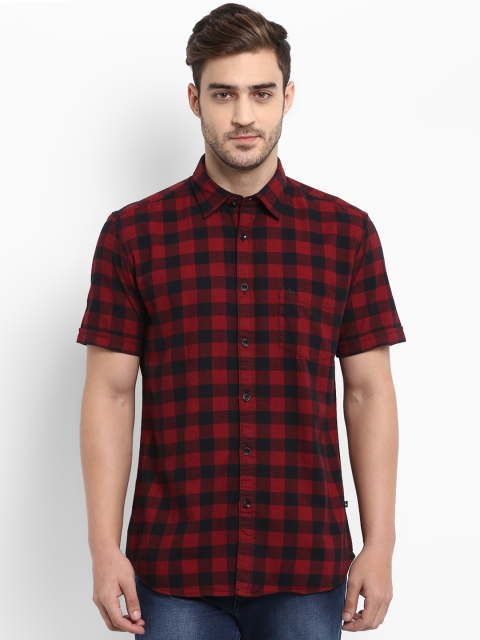 

Parx Men Red & Black Slim Fit Checked Casual Shirt