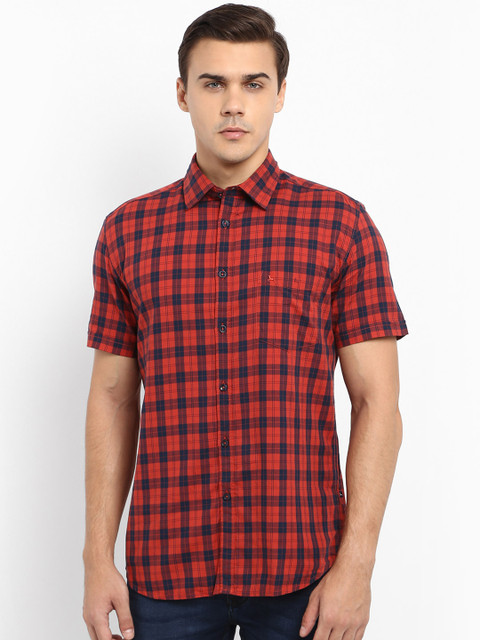 

Parx Men Red & Navy Blue Slim Fit Checked Casual Shirt