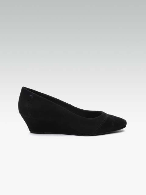 

Carlton London Women Black Solid Suede Pumps