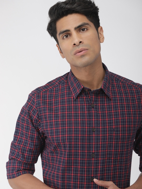 

Indian Terrain Men Navy Blue & Red Slim Fit Checked Smart Casual Shirt