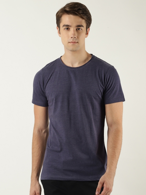 

Blue Saint Men Blue Solid Round Neck T-shirt