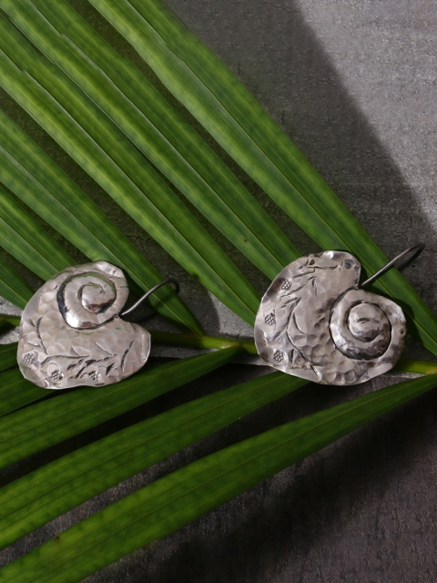 

ADORN by Nikita Ladiwala Silver-Toned Leaf Shaped Drop Earrings