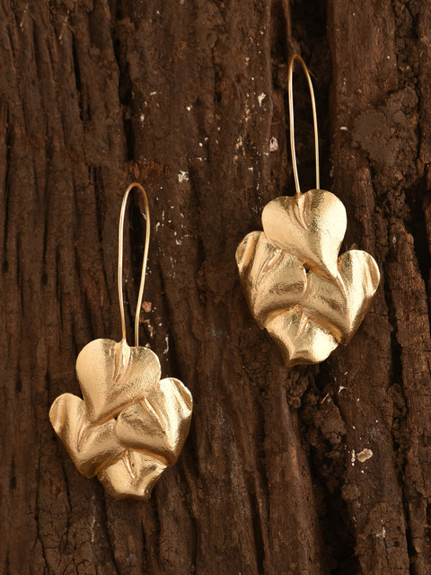 

Pipa Bella Gold-Toned Contemporary Drop Earrings