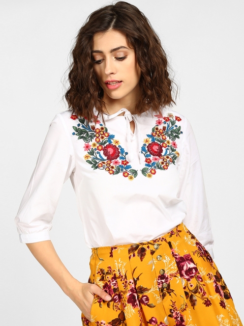 

StalkBuyLove Women White Self Design Crop Top