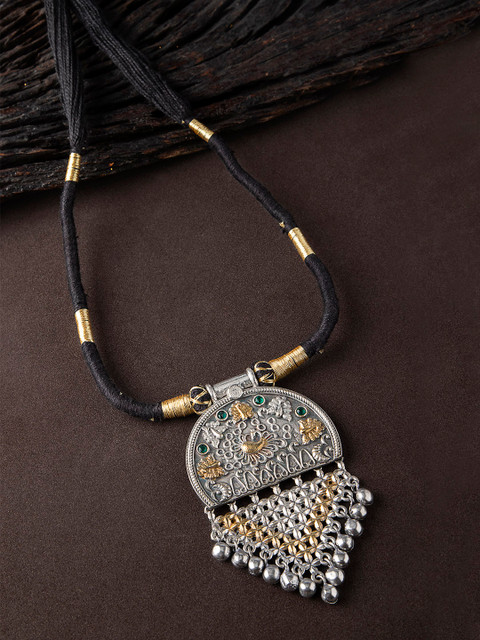 

Rubans Silver-Toned & Black Alloy Silver-Plated Handcrafted Necklace