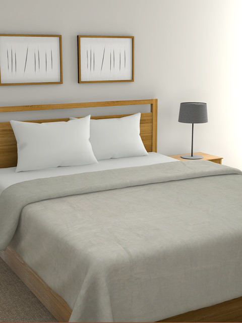 

Raymond Home Grey Solid Heavy Winter 300 GSM Double Bed Blanket