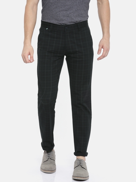 

British Club Men Navy Regular Fit Checked Chinos, Navy blue